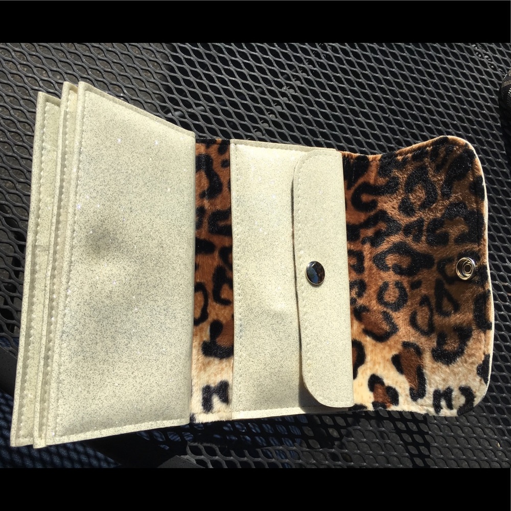 Trophy Queen Wallet